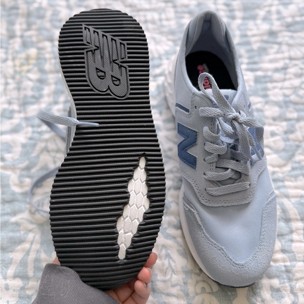 New Balance Sky Blue Athletic Shoes NWOT - Picture 2 of 3